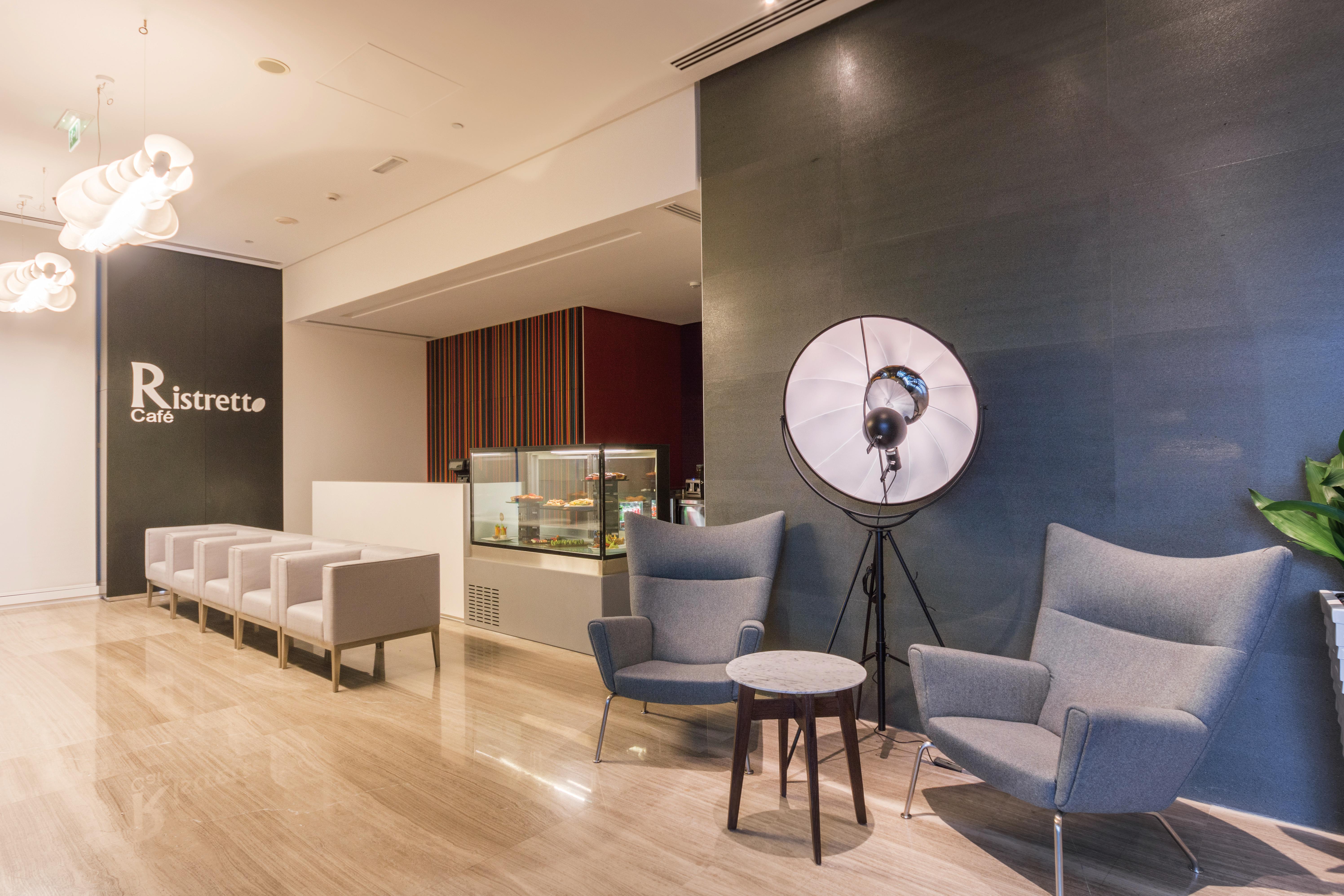 فندق إيه سي تي الشارقة المظهر الخارجي الصورة Ristretto Lounge at KLIA